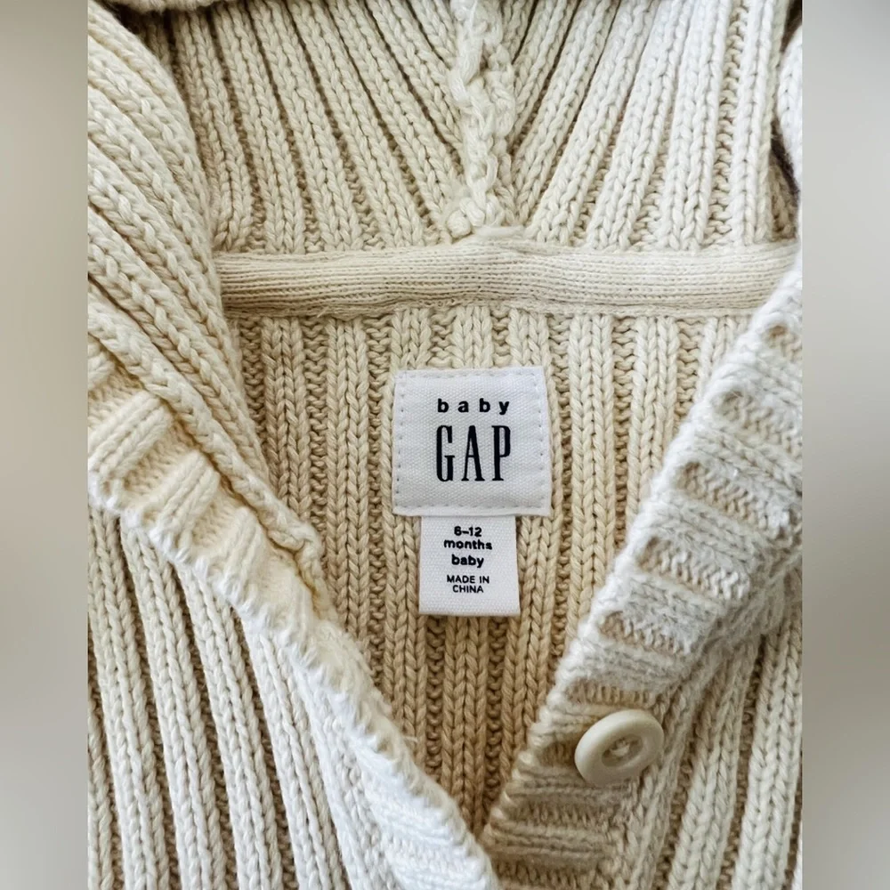 Baby Gap Ribbed Teddy Bear knit Cardigan Size 6-12m